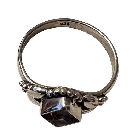 Stunning Sterling Silver Genuine Amethyst Ring Size 8 - Picture 3 of 7